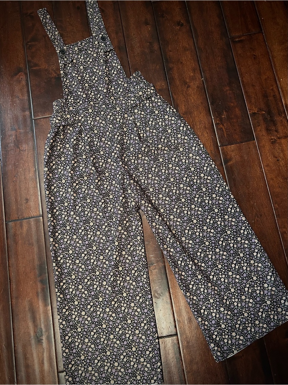 Floral Cropped Wide-Leg Women's Overalls - Black Floral